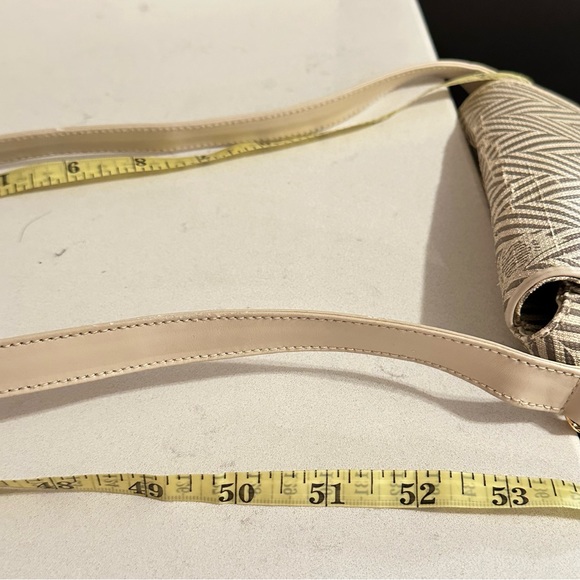 Vintage Mark Cross Pebbled Leather Crossbody Purse, Chevron - Picture 12 of 12